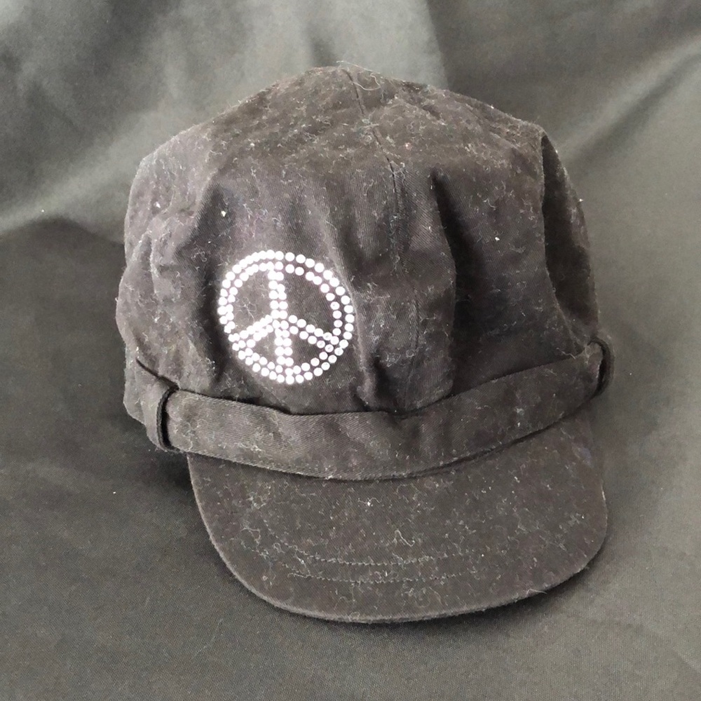 Peace sign hat